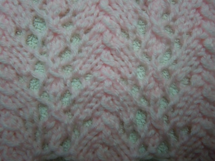fancy horseshoe print knitting pattern
